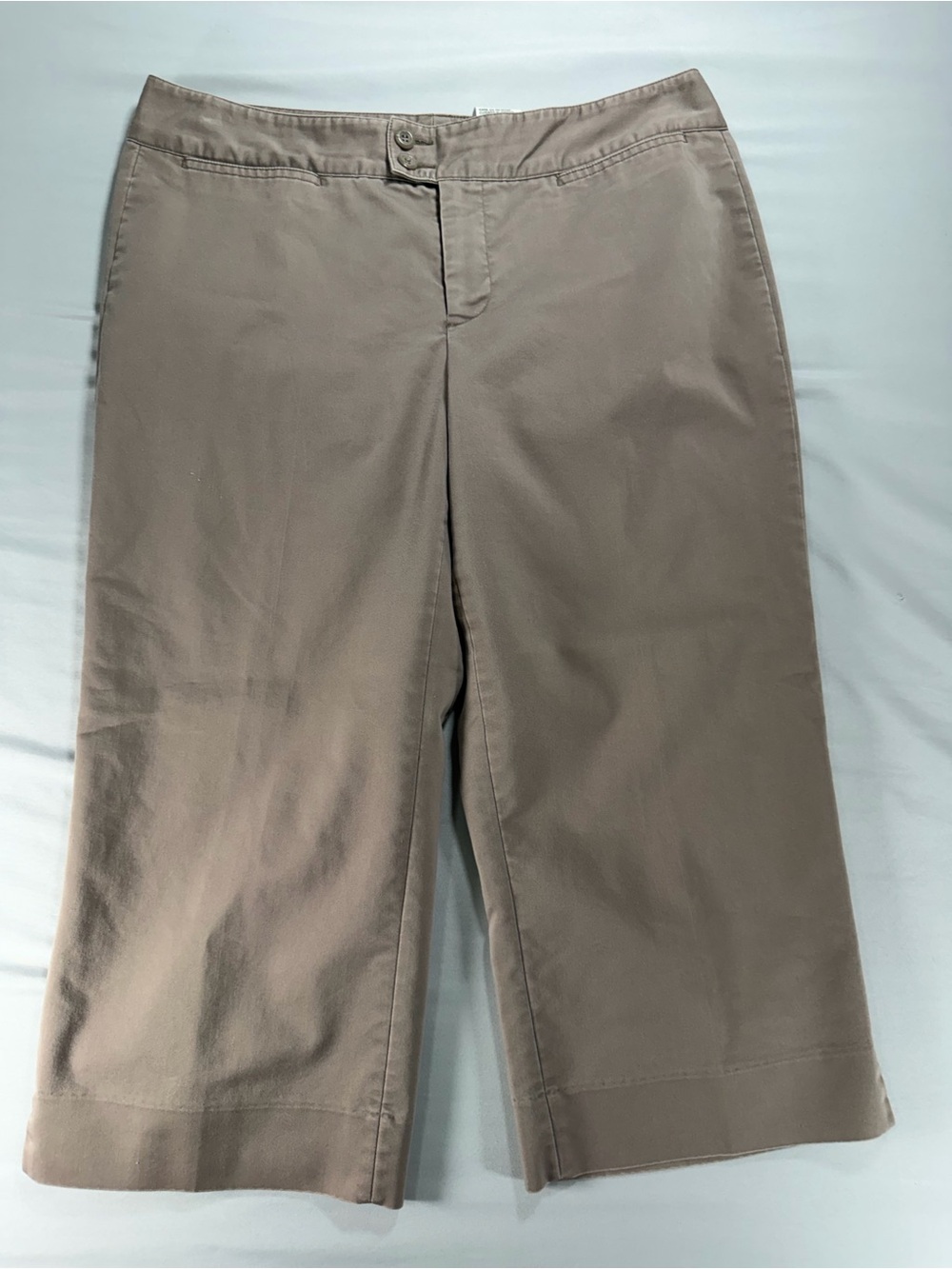 Dockers Womens Size 10 Khaki Cropped Wide Leg Chino Pants Stretch Twill #1089